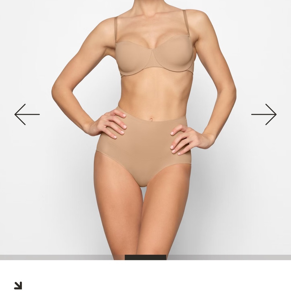 Skims Unlined Strapless Bra - Smoothing Intimates - Clay